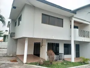 4bdrm Duplex in Community 18, Spintex for rent