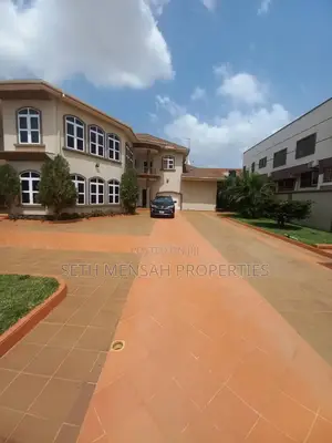 5bdrm Mansion in Adjiriganor for Sale