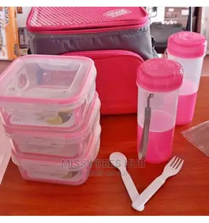 Lunch Bag With Plastic Bowls
