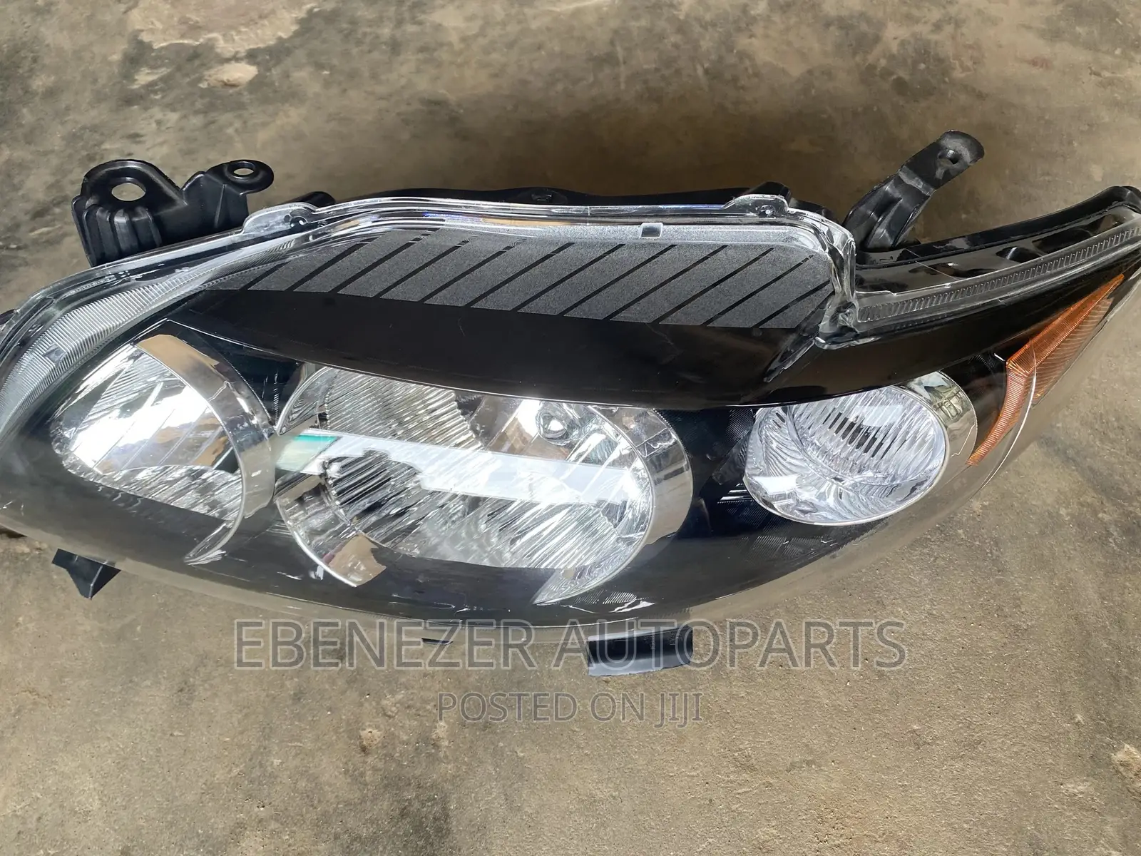 Toyota Corolla 2009 Headlights