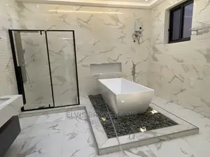 4bdrm Mansion in Living Large, Ashaley Botwe for Rent