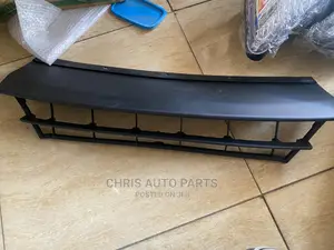 Honda Civic 16-18 Down Grille