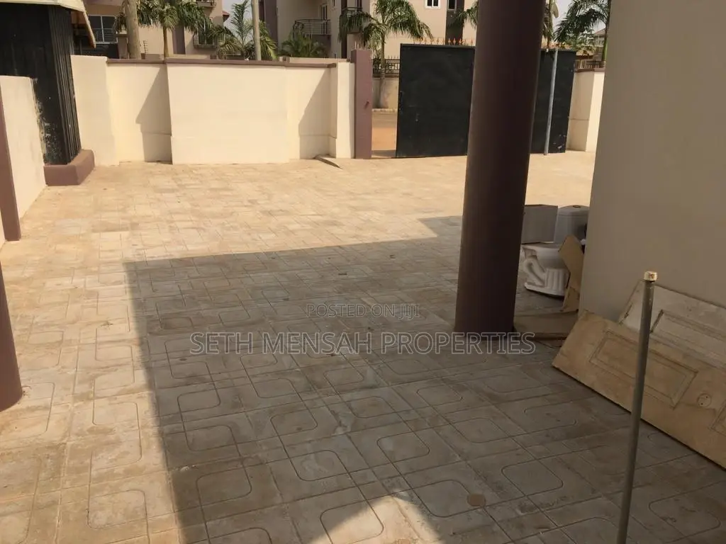 3bdrm Apartment in Skm, Otano for Rent