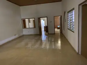3bdrm House in Emefs Estate, Tema Metropolitan for sale