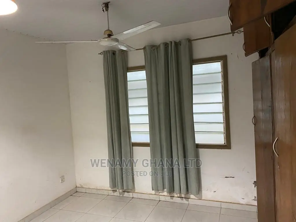 3bdrm House in Emefs Estate, Tema Metropolitan for sale