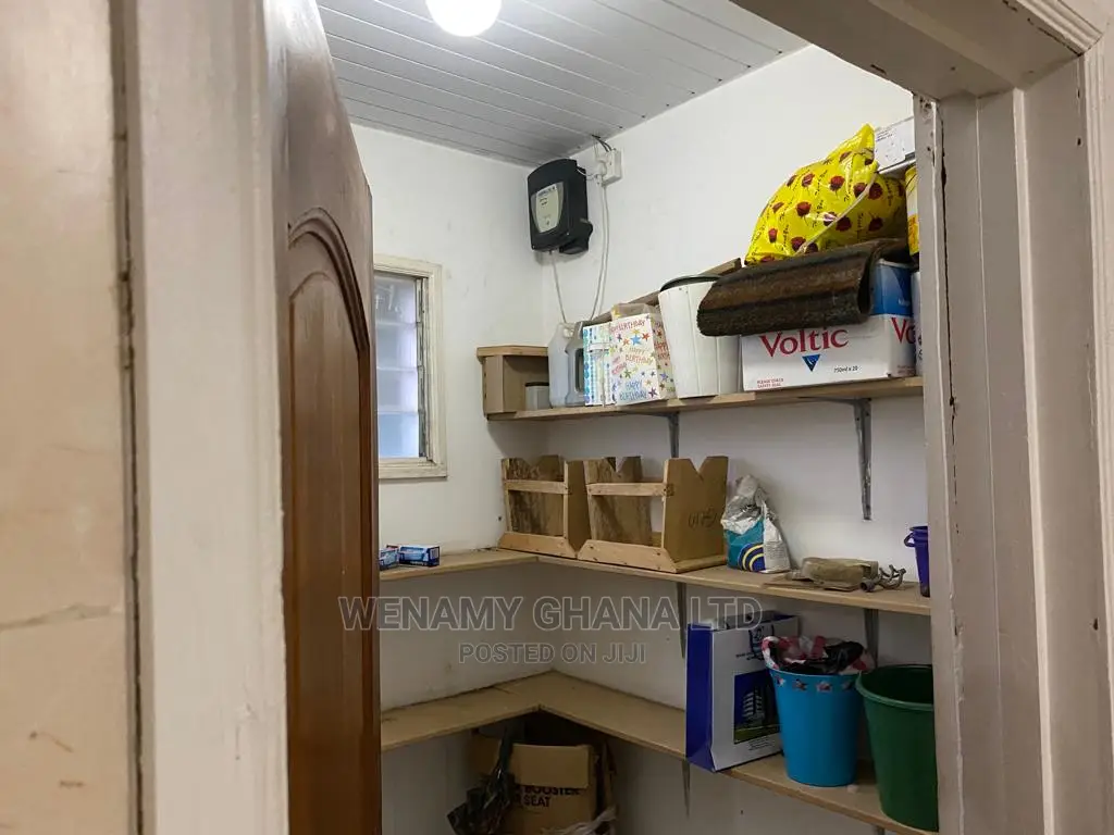 3bdrm House in Emefs Estate, Tema Metropolitan for sale
