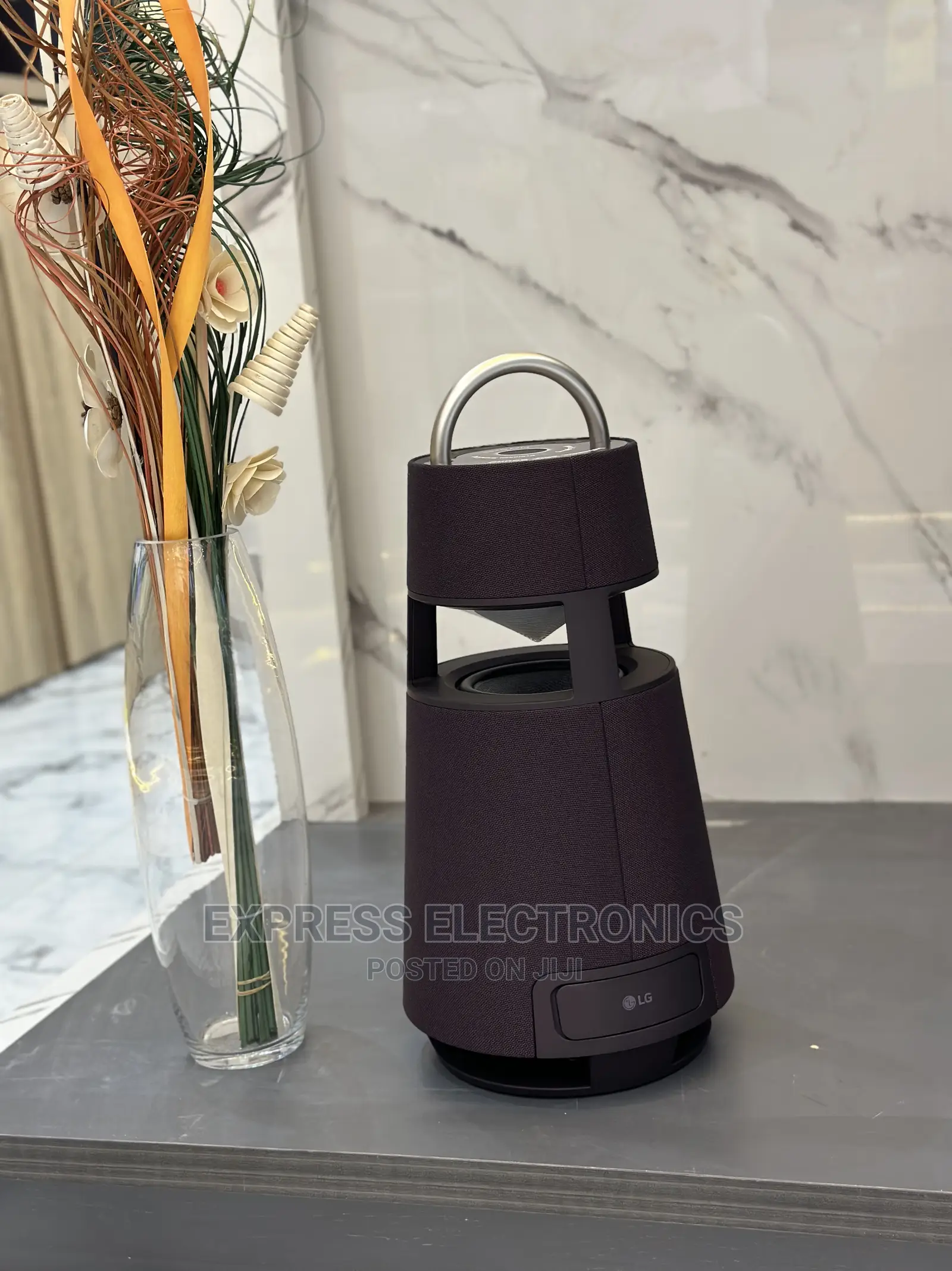 One Upward-Facing Tweeter and Upward-Facing Woofer RP4 LG