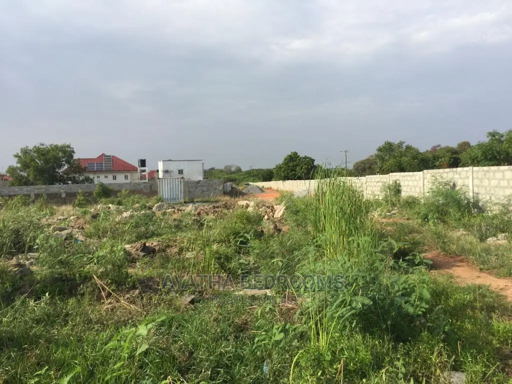 2 and Half Plot at Teshie Camp. 250.000 Dollars Negotiable.