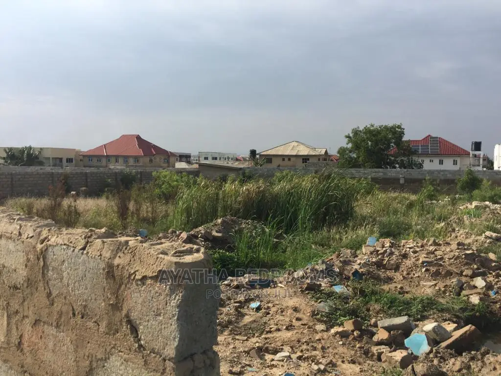 2 and Half Plot at Teshie Camp. 250.000 Dollars Negotiable.