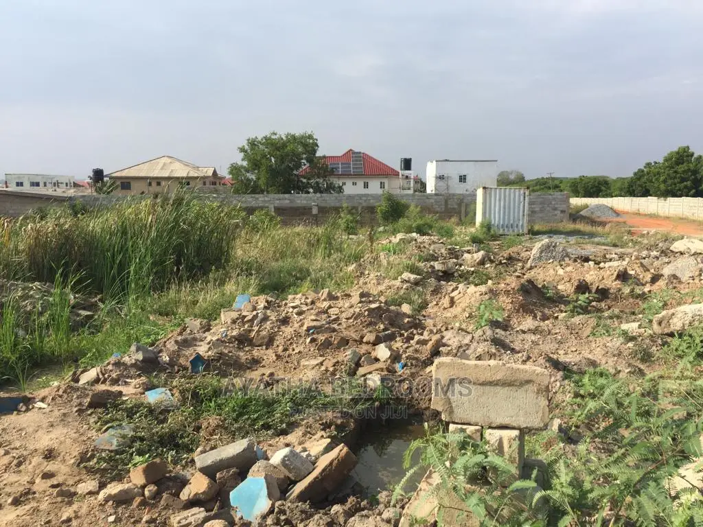 2 and Half Plot at Teshie Camp. 250.000 Dollars Negotiable.