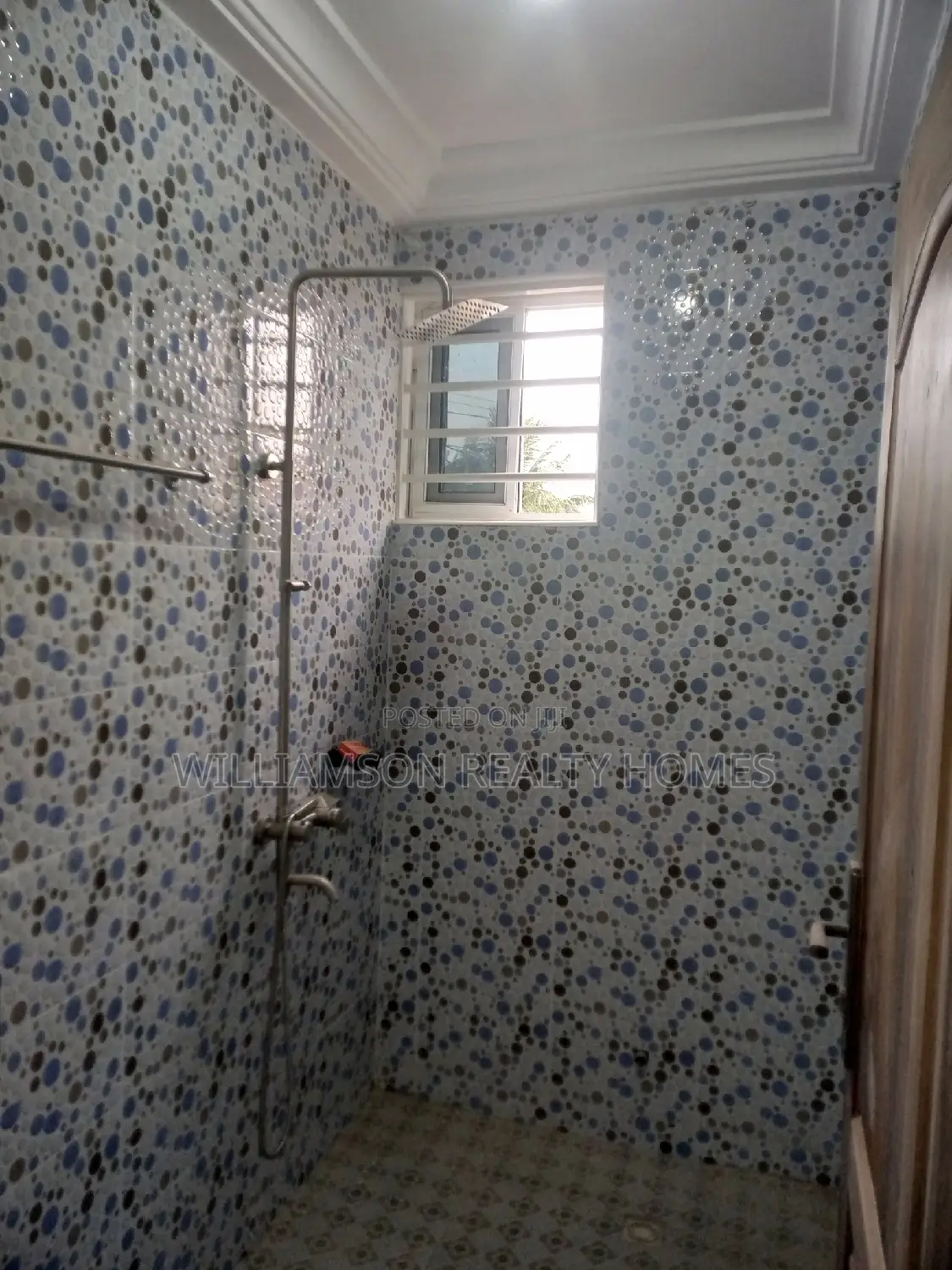 3bdrm Apartment in Hfc Estate, Spintex for rent
