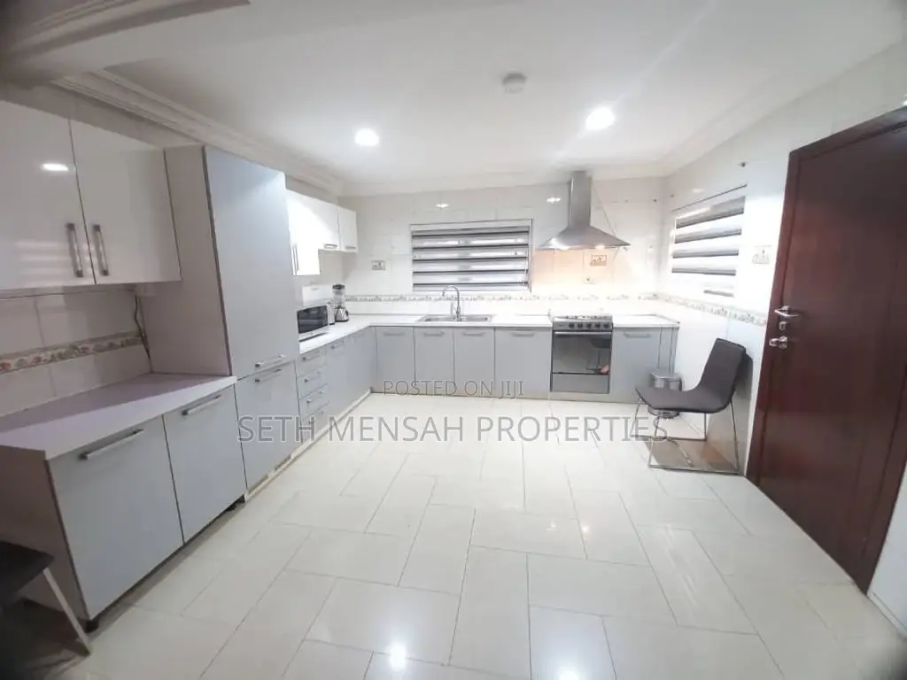 Furnished 3bdrm Townhouse / Terrace in East Legon for Rent