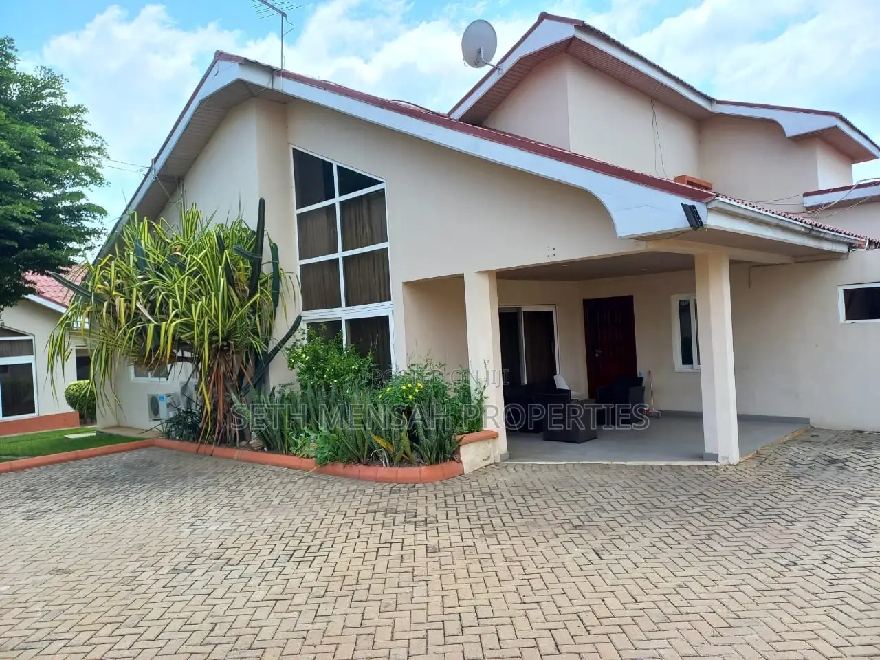 Furnished 3bdrm Townhouse / Terrace in East Legon for Rent