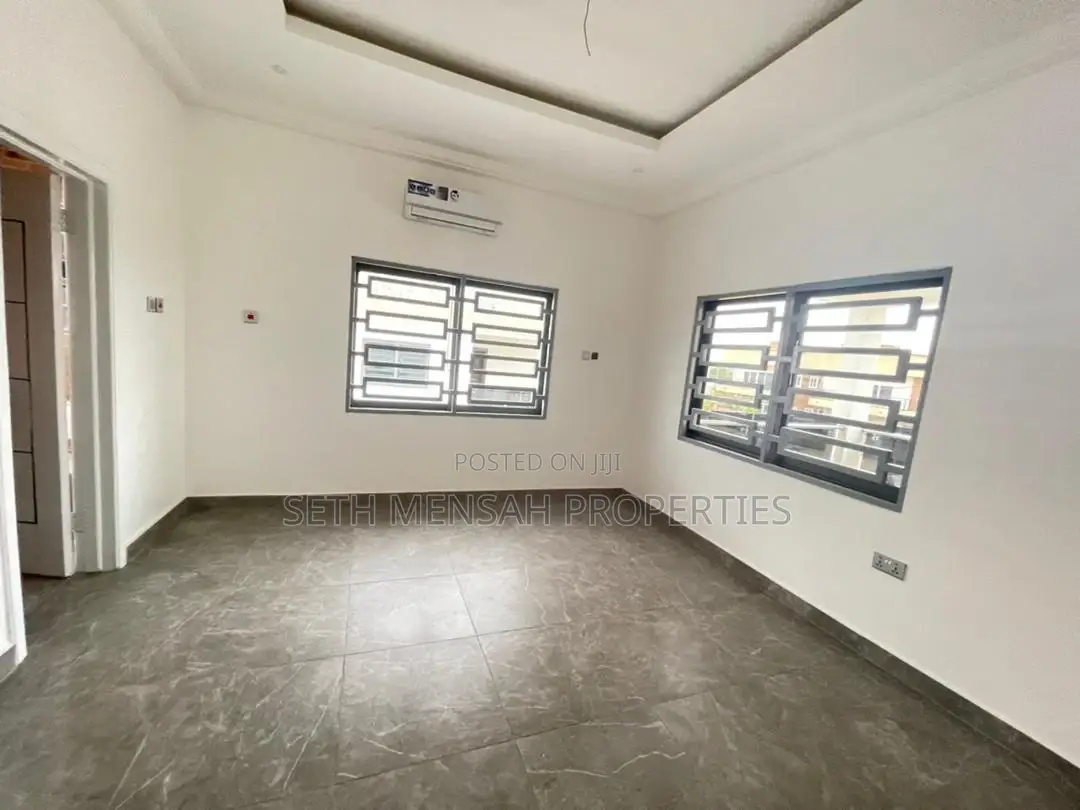4bdrm House in Skm, Estate for Sale