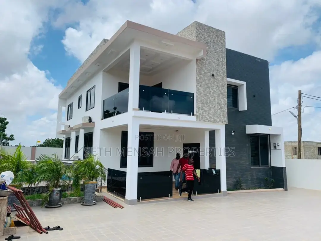 4bdrm House in Skm, Estate for Sale