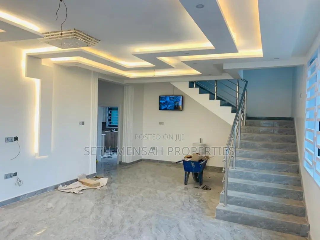 4bdrm House in Skm, Estate for Sale