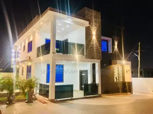4bdrm House in Skm, Estate for Sale