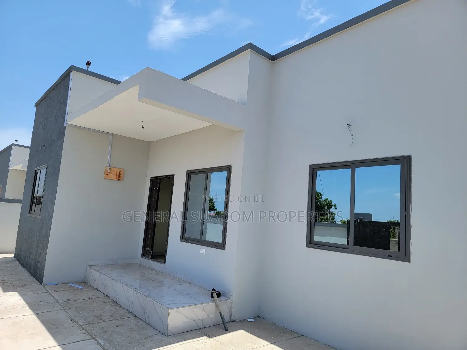 3bdrm House in Suadom Properties, Baatsona Total for rent