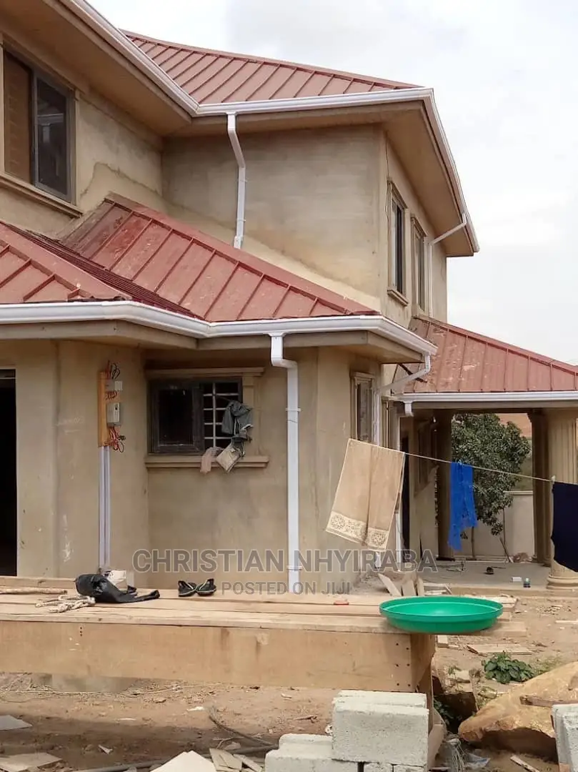 Rain Gutters and Down Pipes Experts