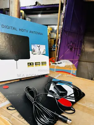 UHD Black Colour Indoor Antenna With 5v Power Booster