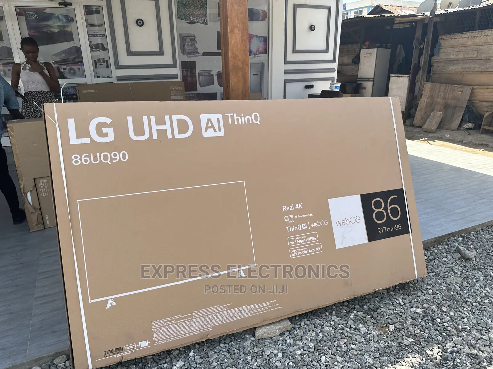 Apple Play 86”Uq90 UHD Smart LG Tv (Home Theater)