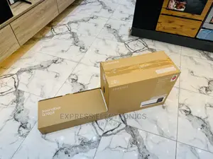 Q700A Elegant and Unique Design Samsung Soundbar