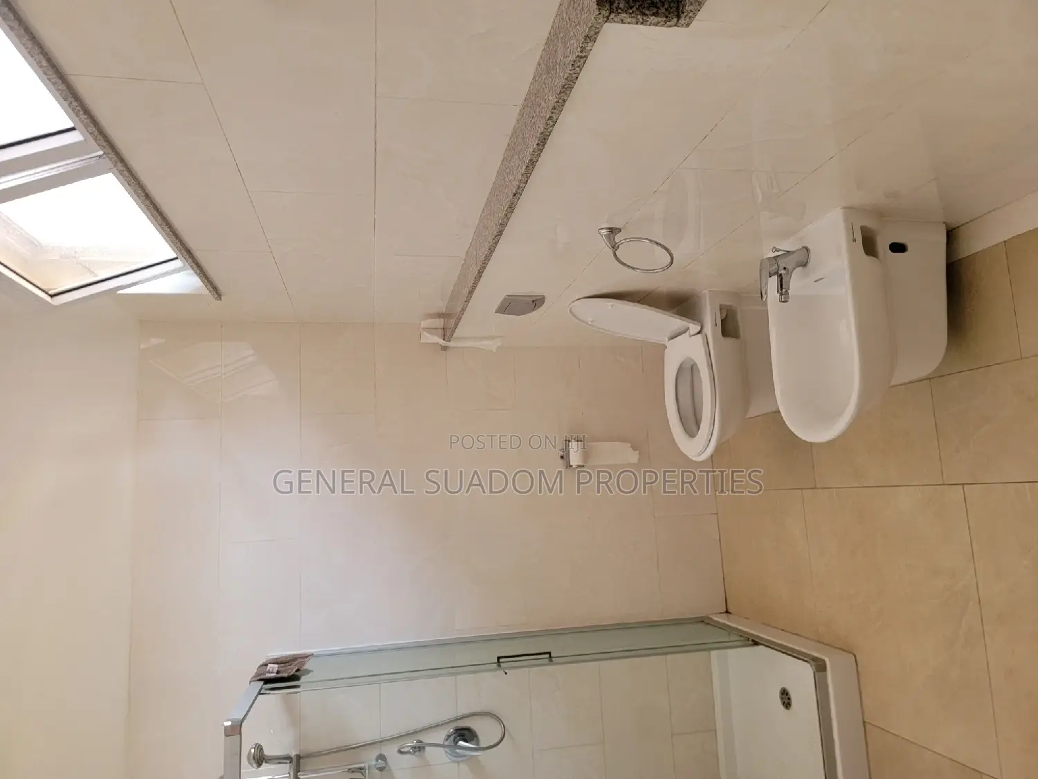 Furnished 5bdrm Duplex in Suadom Properties, Baatsona Total for Rent