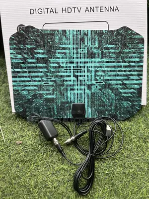 Ultra Thin High Performance Indoor Antenna With Power Boy
