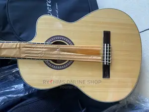 Classical/Nylon Strings Guitar(Alvera)