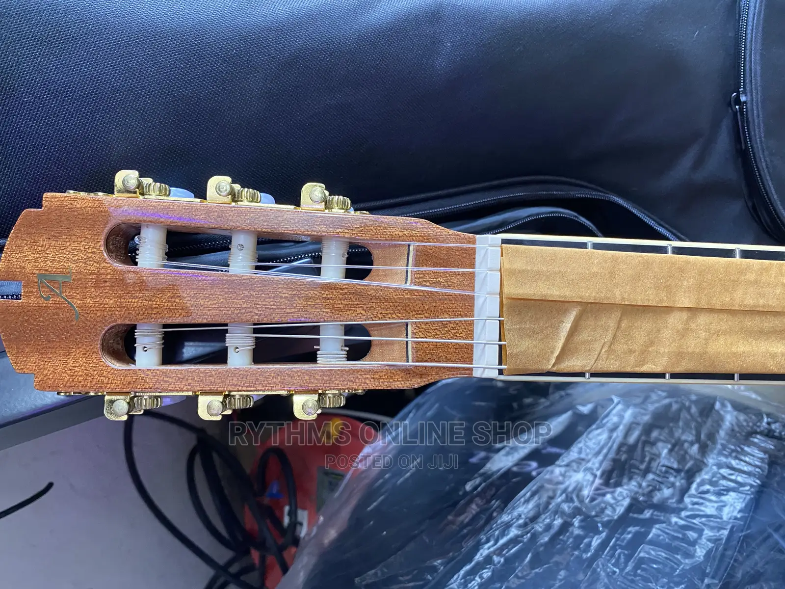 Classical/Nylon Strings Guitar(Alvera)