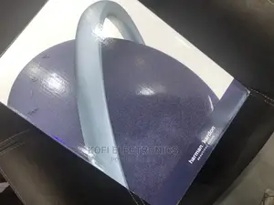 Elegant Crafted Harman Kardon Onyx Studio 7