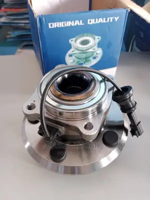 Equinox 2010-2017 Wheel Bearing and Hub.