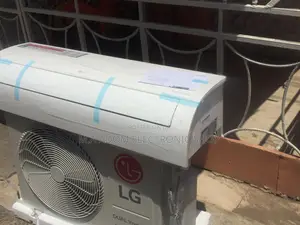 Stylish LG Artcool Inverter AC 2.0hp (S4-Q18klrte)