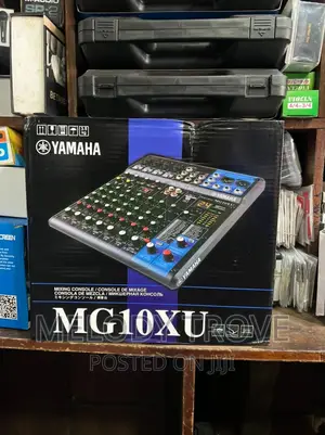 MG10XU Mixer Console