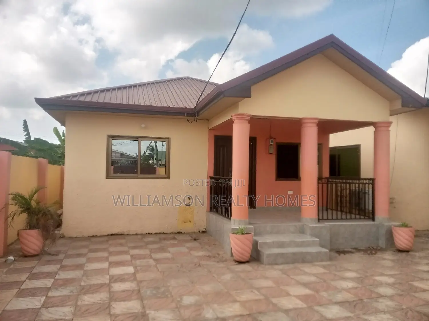 2bdrm House in Community 18,, Spintex for rent
