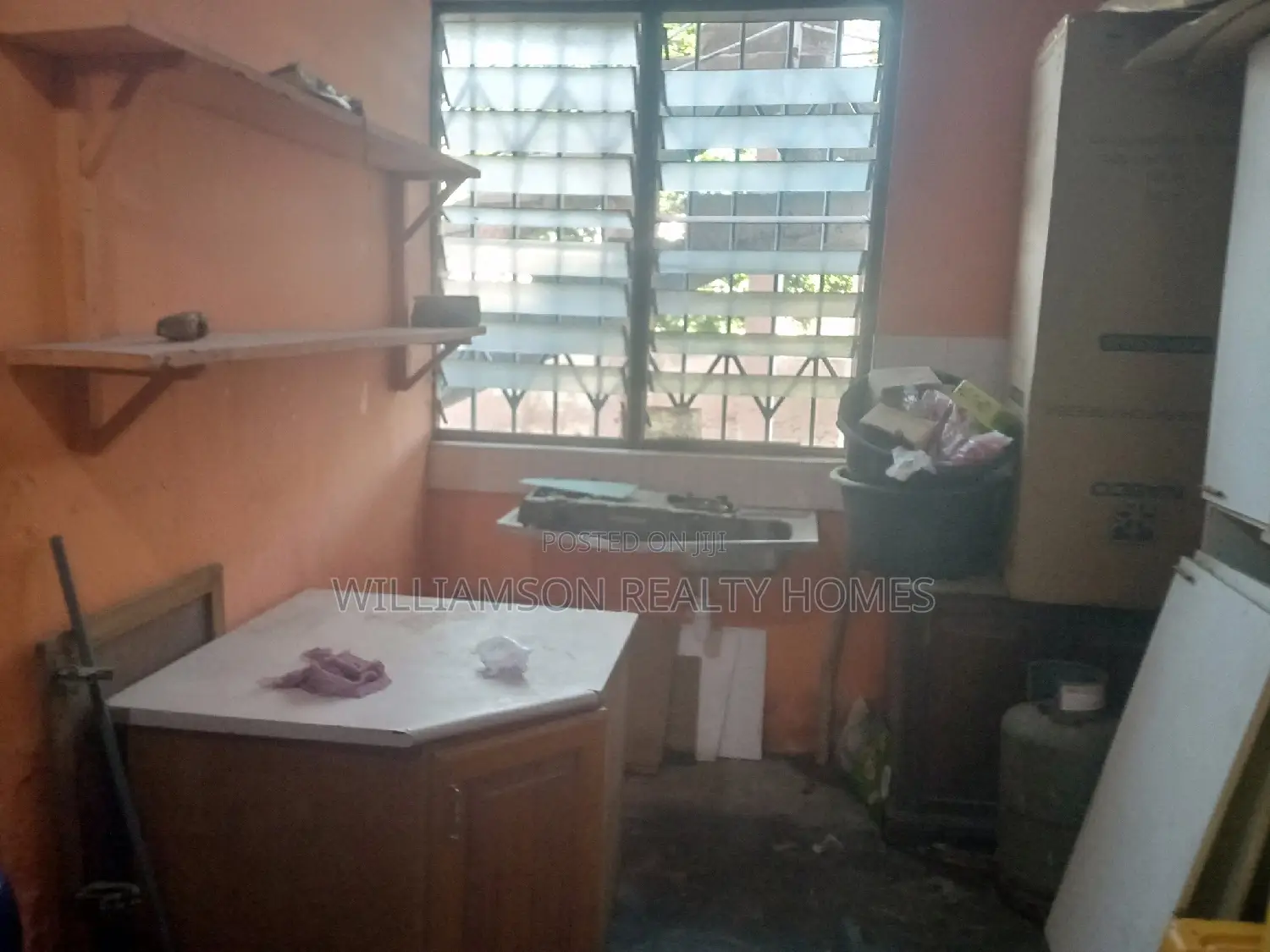 1bdrm Apartment in Community 18 Area, Spintex for rent