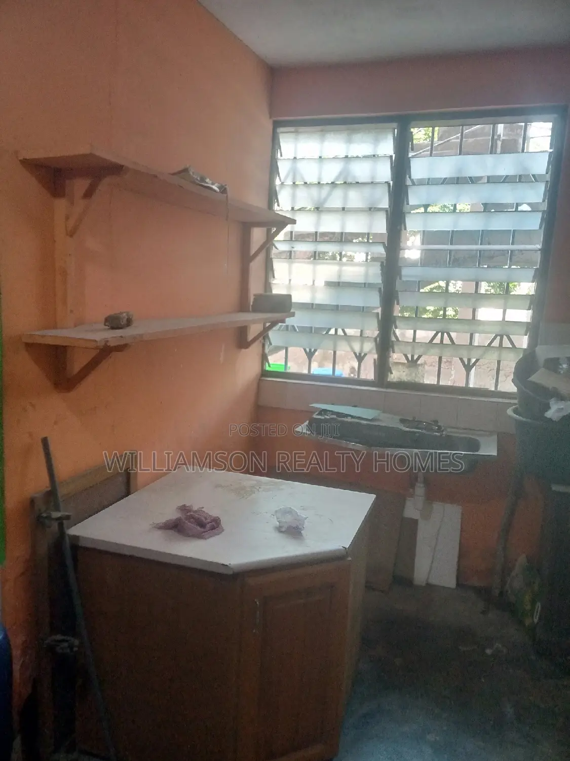1bdrm Apartment in Community 18 Area, Spintex for rent