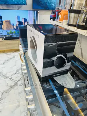 Sleek, Anodized Aluminum Handle Onyx 8 Wireless Speaker
