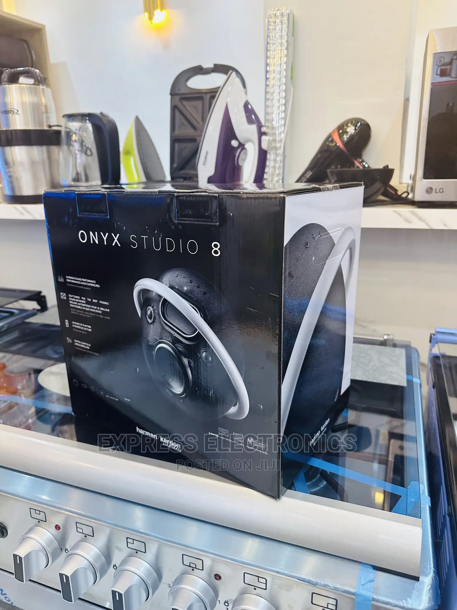 Crystal Clear Calls Studio Speaker Onyx 8 Wireless Bluetooth