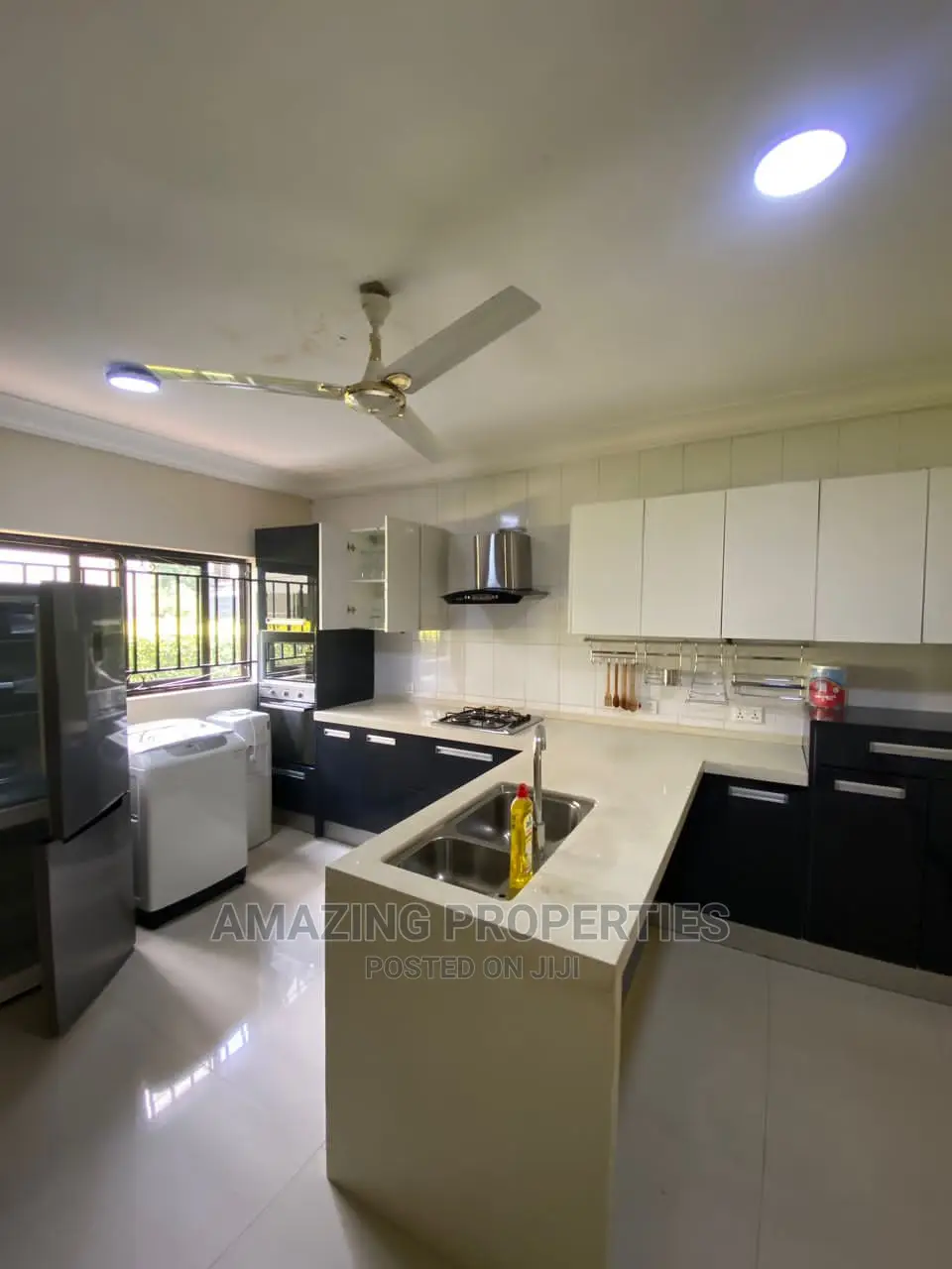 4bdrm House in Junction Mall Area for Rent