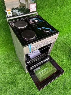 2 Electric Pans, 2 Gas Oven and Griil, Lamp/Light Inbuilt