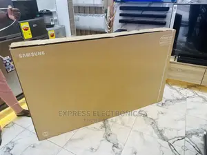 Samsung 76”Object Tracking Sound Lite UHD Bu8000 Smart