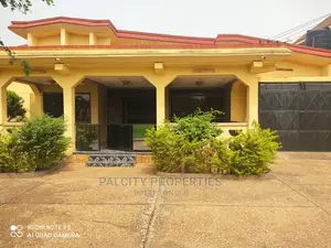 5bdrm House in Atasamanso, Kumasi Metropolitan for Sale