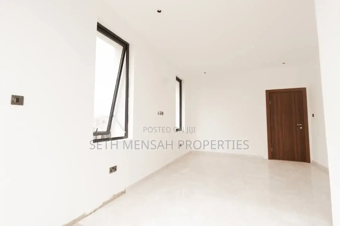 3bdrm House in Ashaley Botwe for Sale
