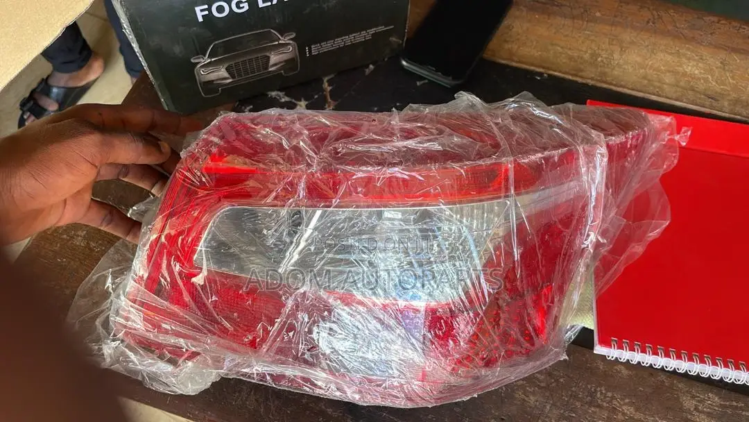 Nissan Sentra 2017 2018 2019 Taillights