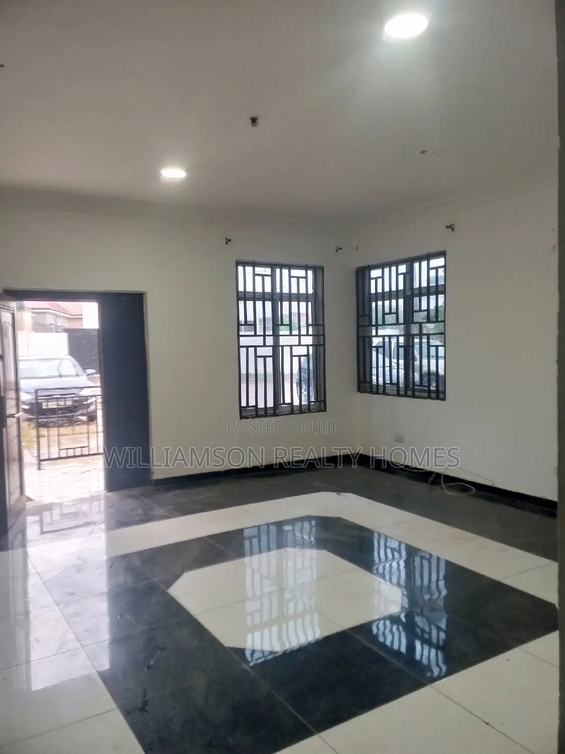 3bdrm Apartment in Community 18,, Spintex for rent
