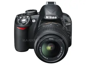 Nikkon D3100 Digital Camera With Lens