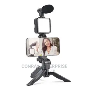 Video Making Kit With Light, Microphone and Remote.