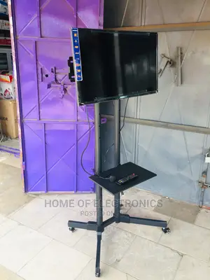 1st Class Movable Mobile TV Stand With Wheels(32-70)