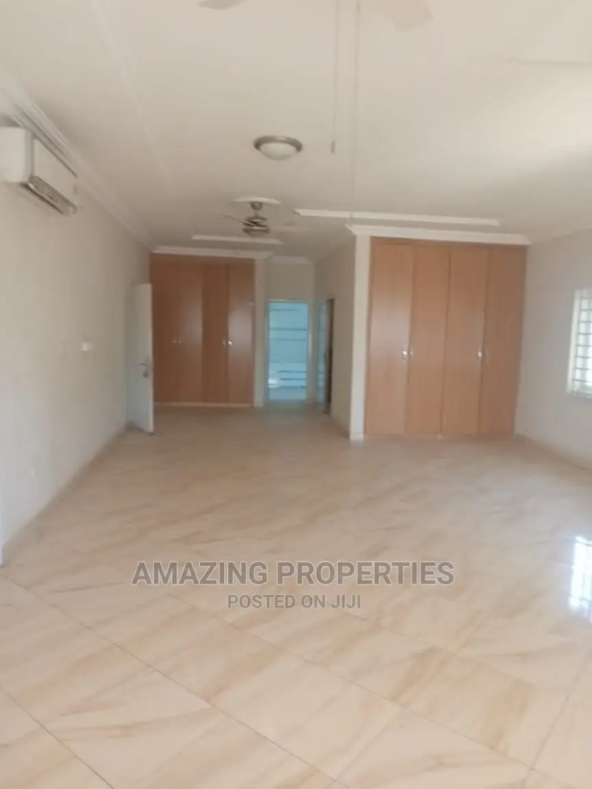 5bdrm House in Spintex for rent